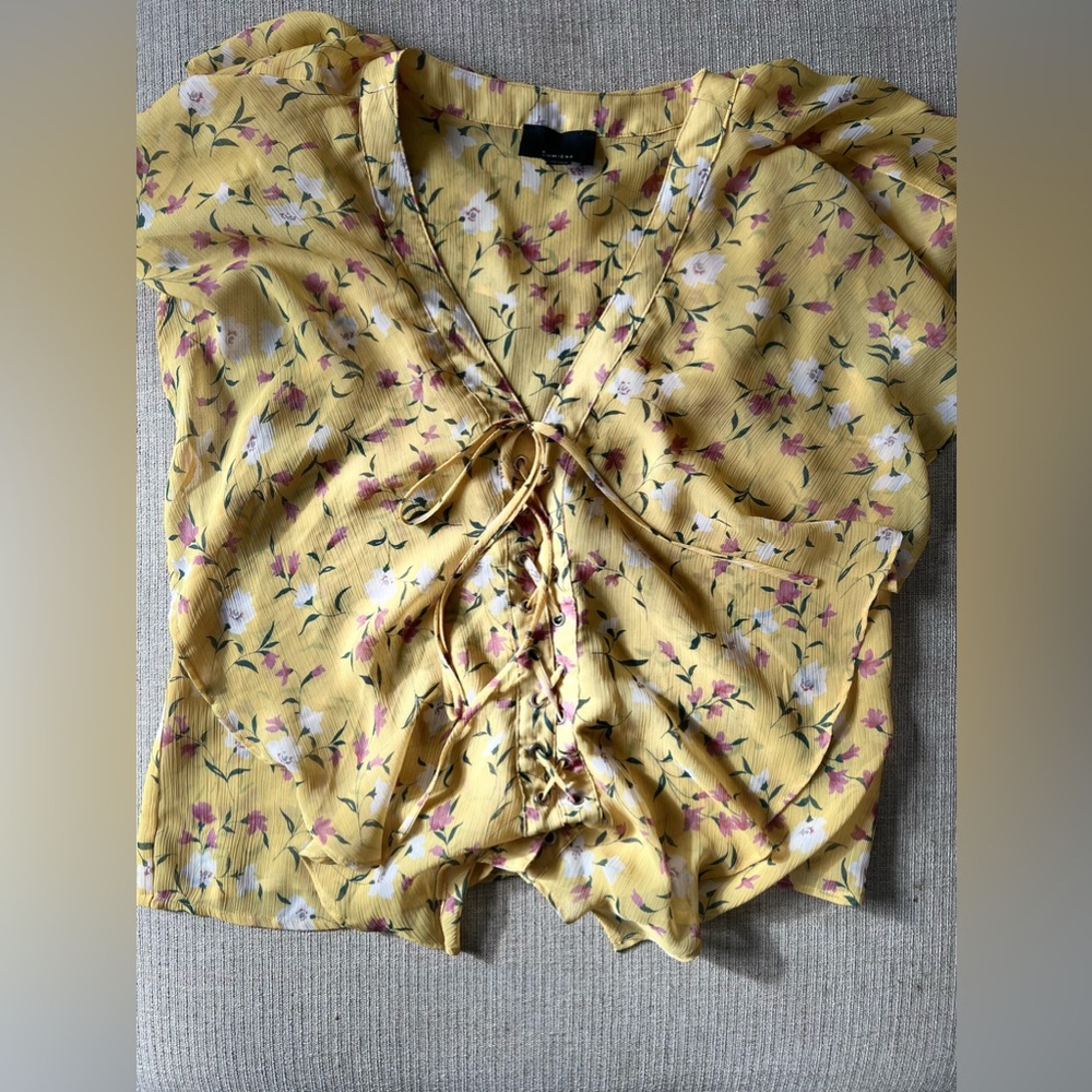 Floral yellow tie shirt
